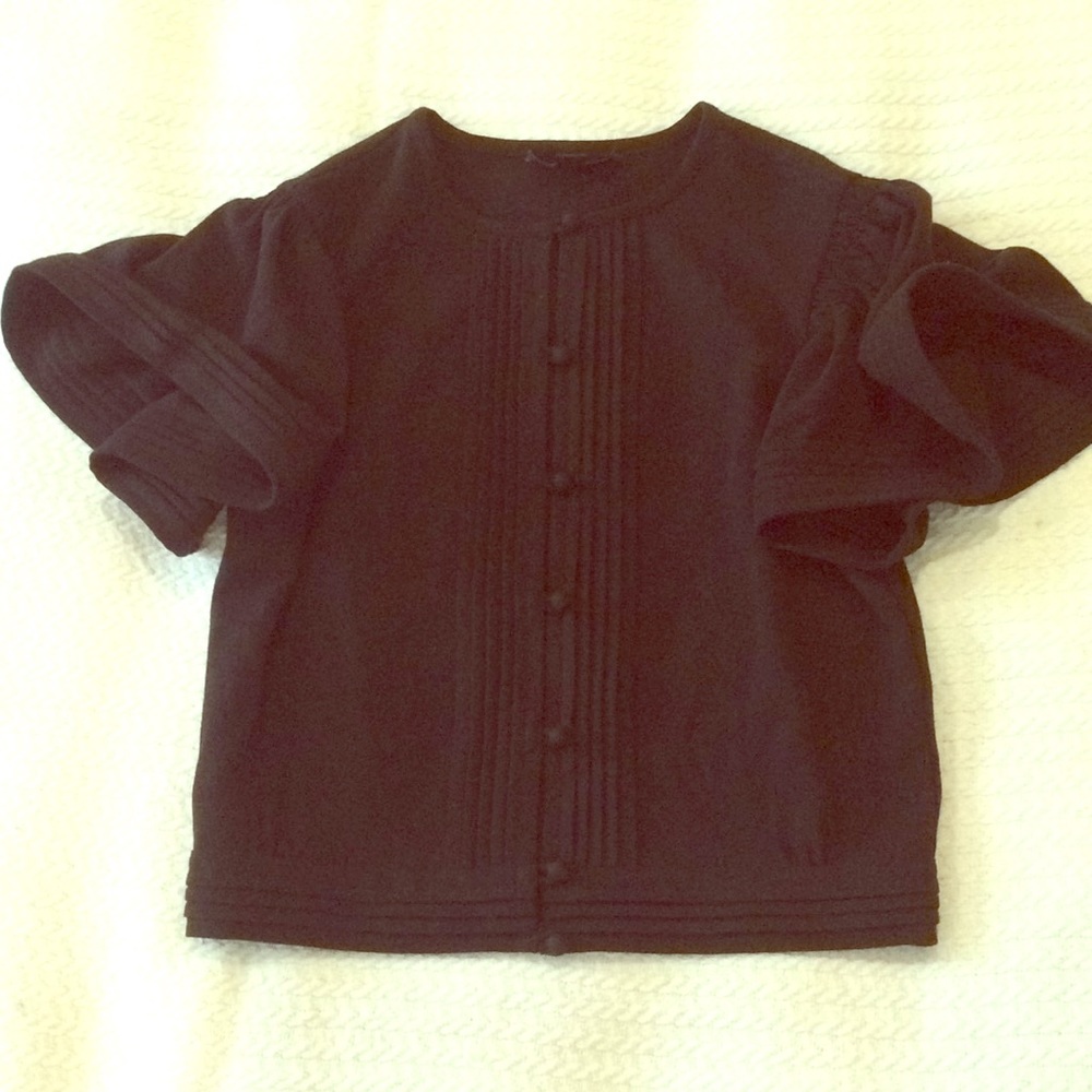 Flutter-sleeve Top